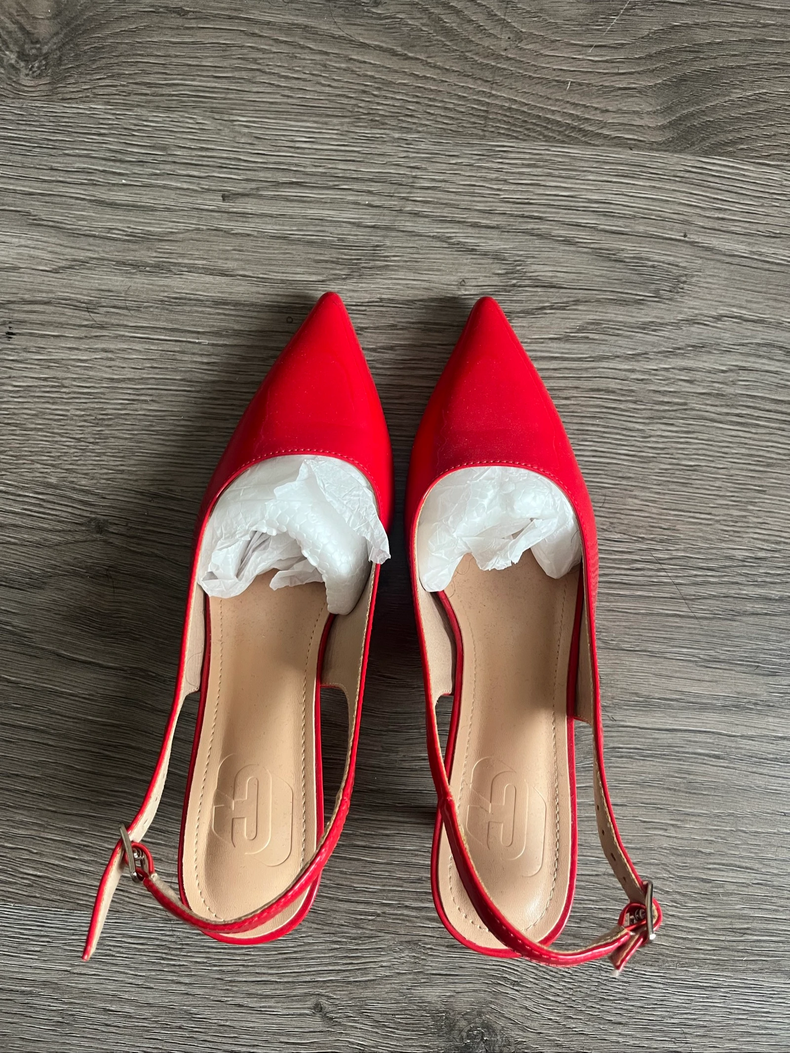 Salto vermelho – photo 4
